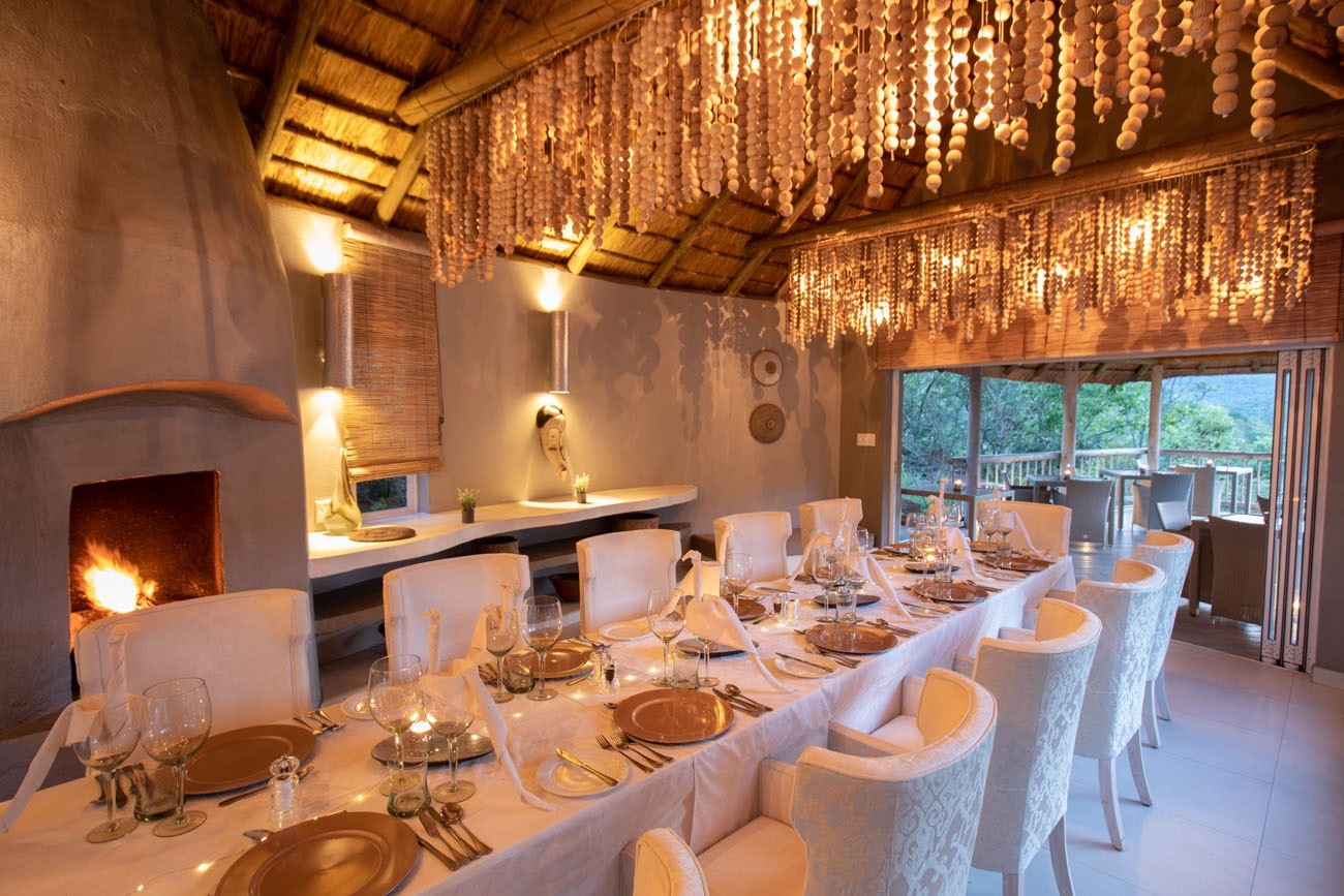 Clifftop Exclusive Safari Hideaway Dining Area